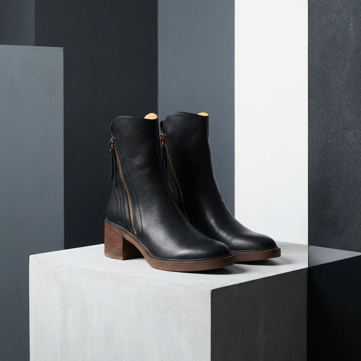 Women's Bellora Leather Boots product image | Invictora.com