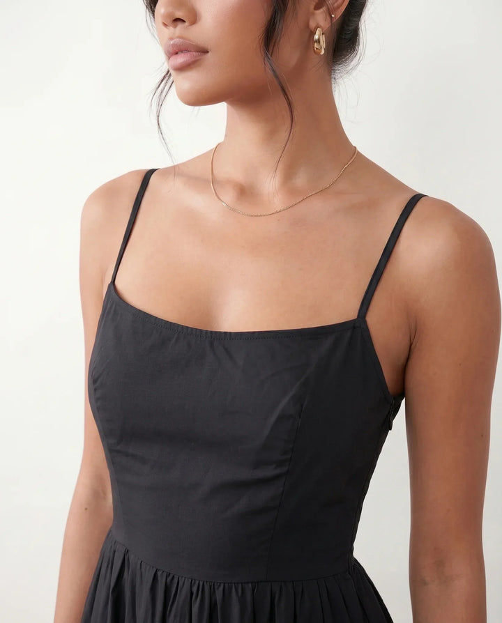 Women's Layla Spaghetti Strap Low Back Midi Dress in Navy | Invictora.com