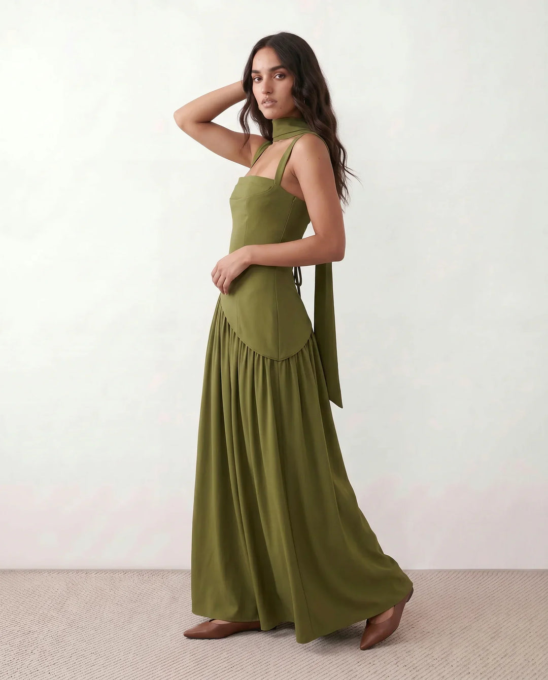 Women's Emelie Basque Waist Lace-Up Maxi Dress in Green | Invictora.com