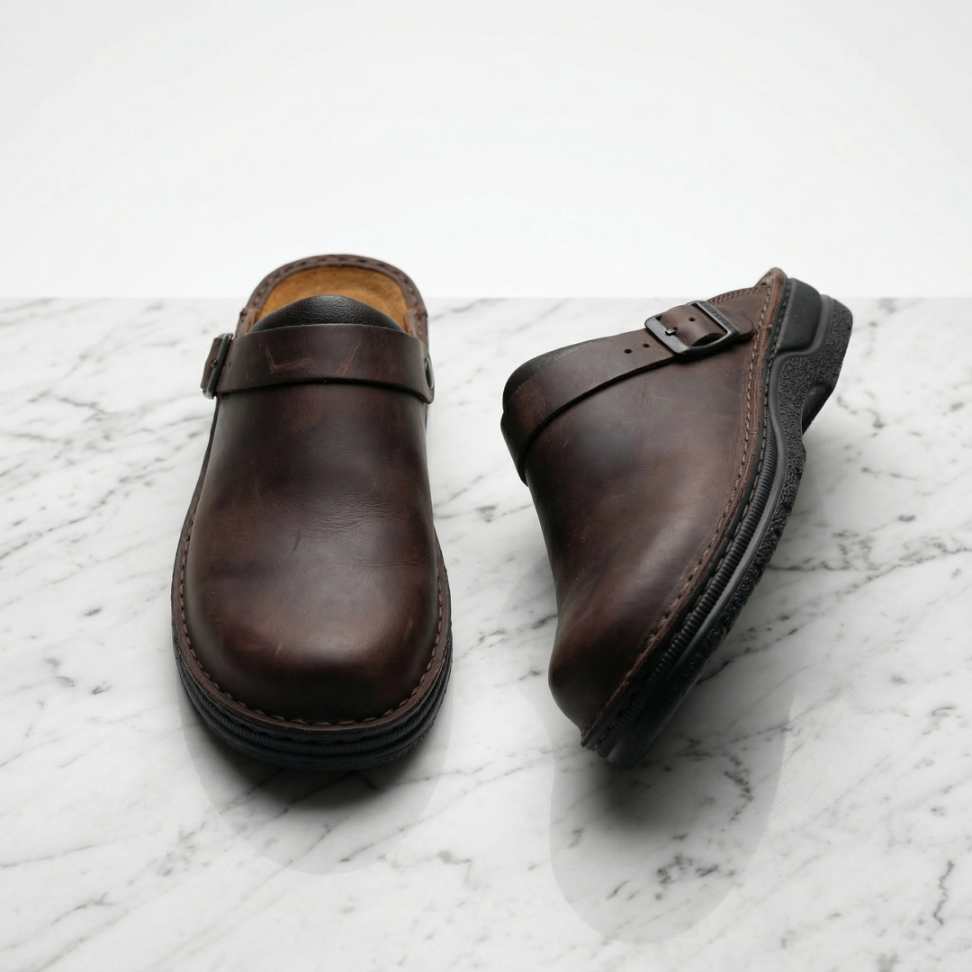 Women's Aria Leather Clogs in Dark Brown | Invictora.com