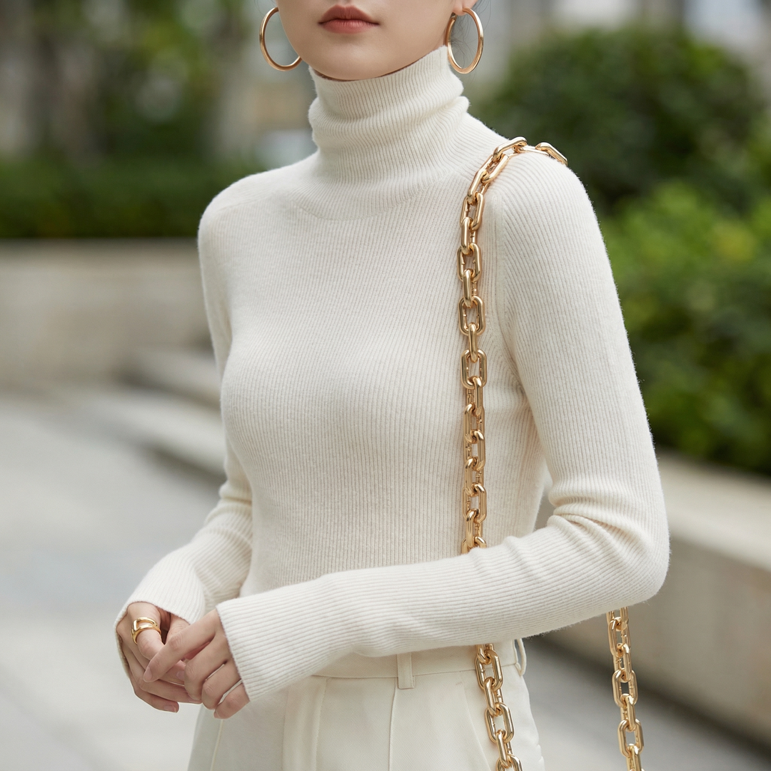 Women's Aria Cashmere Turtleneck | Invictora.com