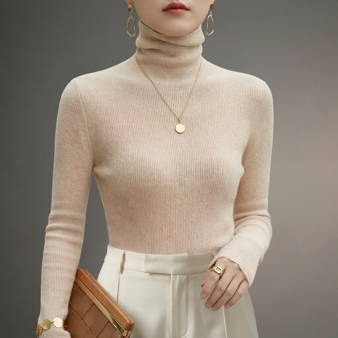 Women's Mila Cashmere Turtleneck in Red | Invictora.com