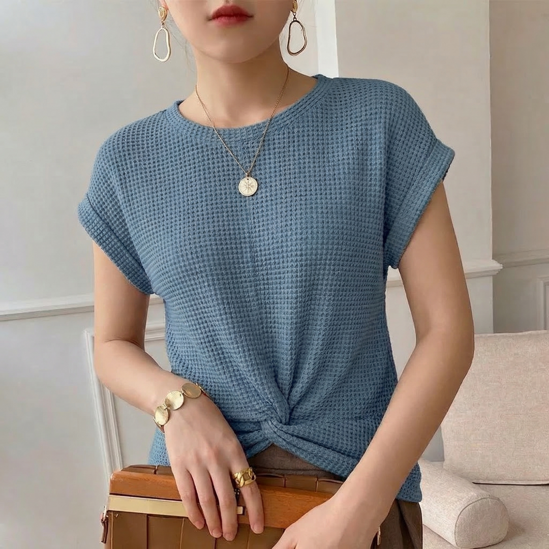 Women's Amber Waffle Knit Top in Pink | Invictora.com