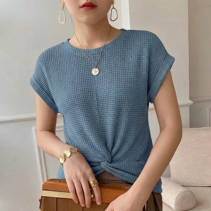 Women's Amber Waffle Knit Top in Pink | Invictora.com