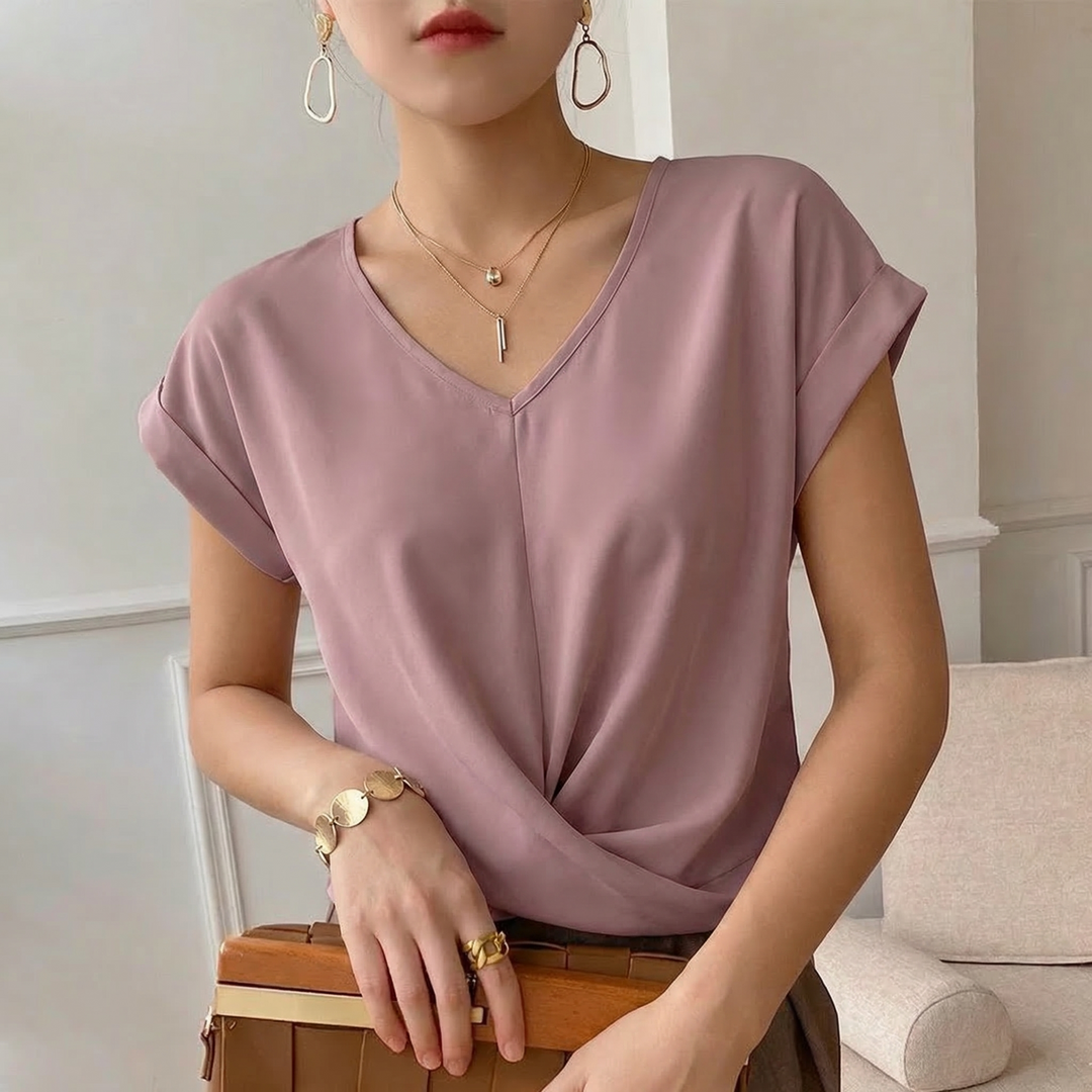 Women's Clara Heart Neckline Tee | Invictora.com