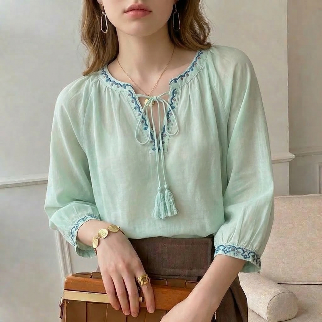 Women's Amanda Cotton Embroidery Top in White | Invictora.com