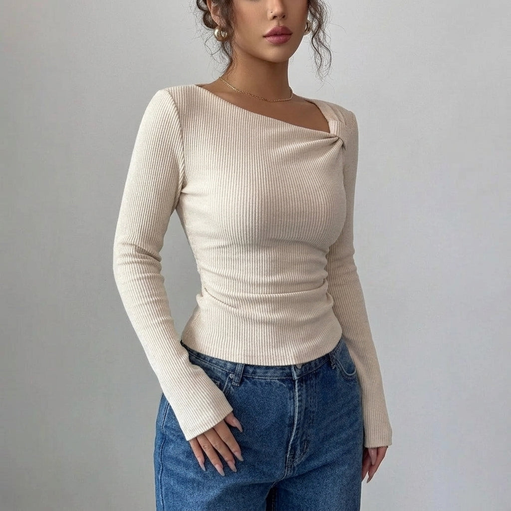 Women's Aveline Pleated Top | Invictora.com
