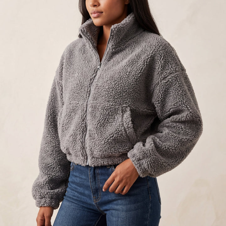 Women's Serafina Sherpa Fleece Jacket in Cream | Invictora.com