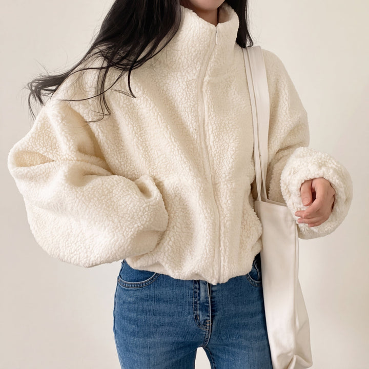 Women's Serafina Sherpa Fleece Jacket in Cream | Invictora.com
