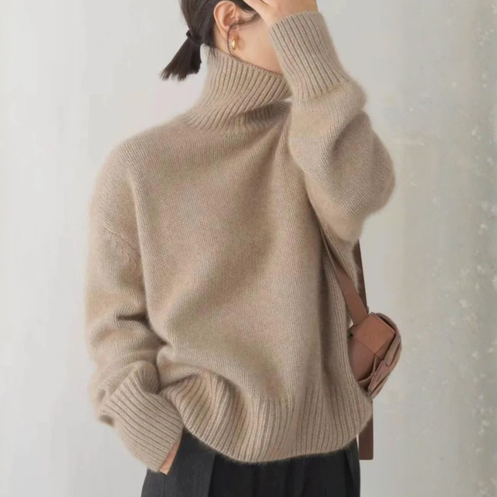 Women's Marais Cashmere Turtleneck Sweater | Invictora.com