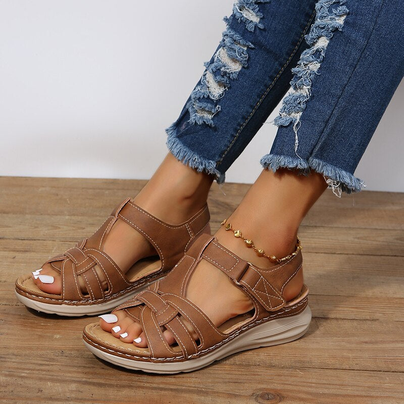 Women's Supportive Walking Sandals – Comfort Fit in Black | Invictora.com