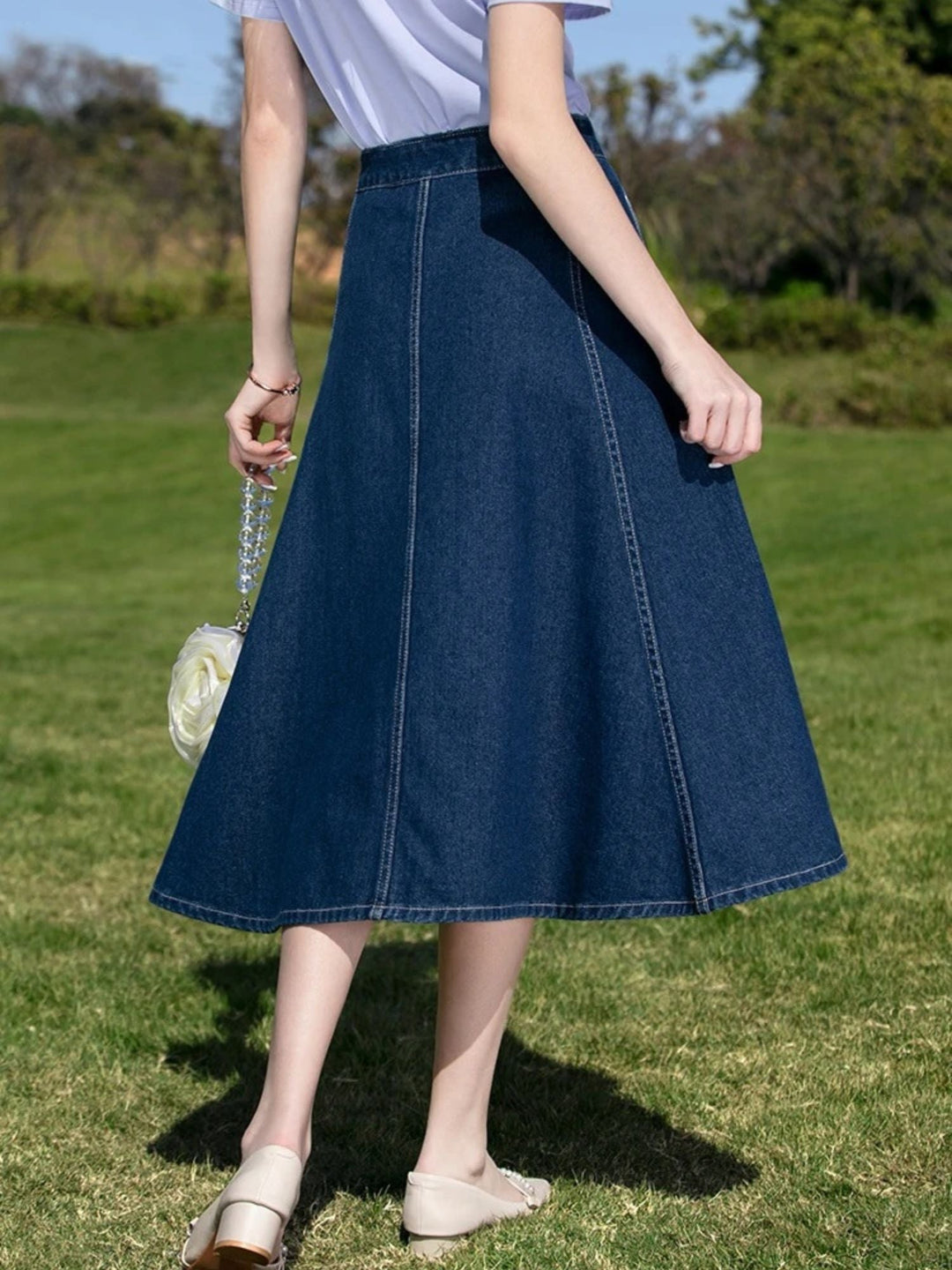Women's Vintage High-Waisted Denim Midi Skirt product image | Invictora.com