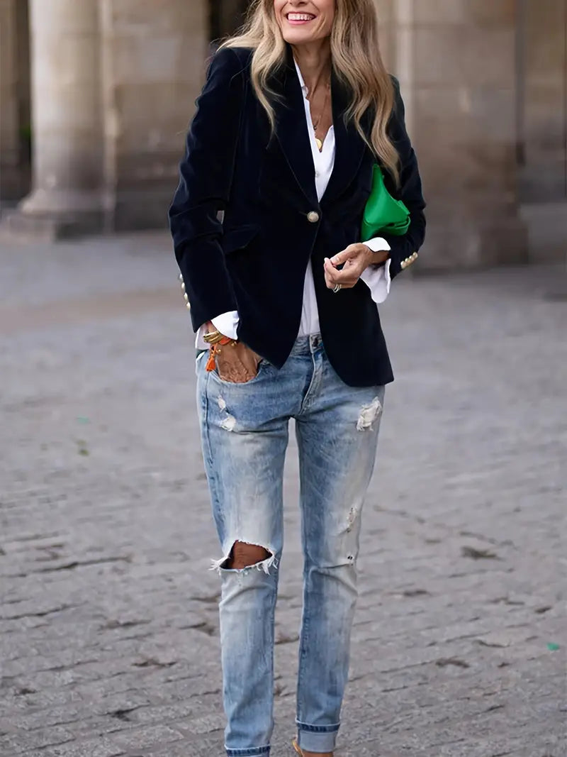 Women's Blazer – Fitted Single-Breasted Tailored