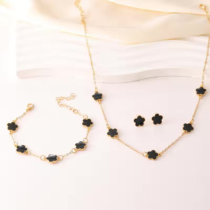 Women's Lucky Five Clover Set in Black | Invictora.com