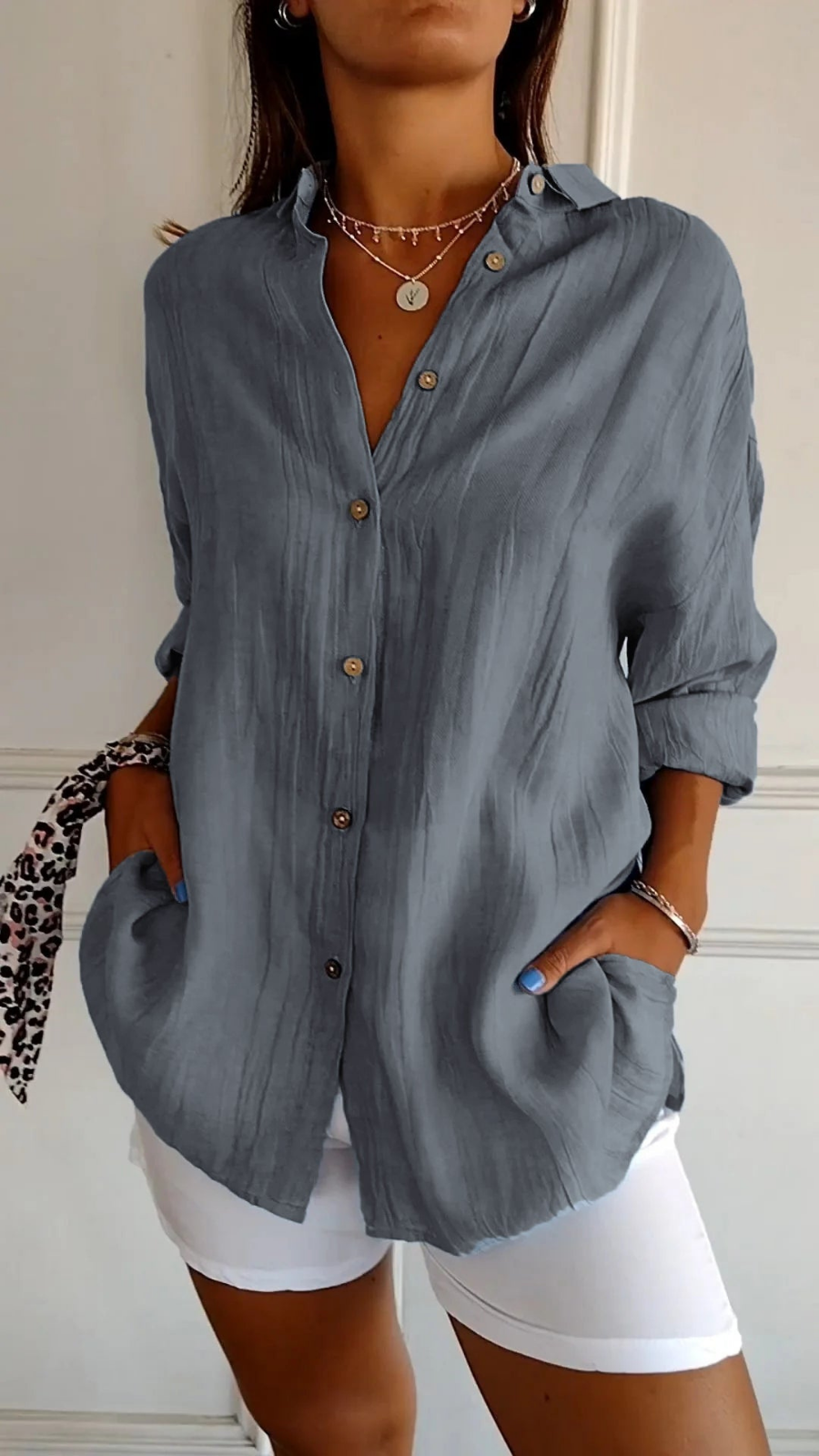 Women's Sabine Linen Shirt in Khaki | Invictora.com