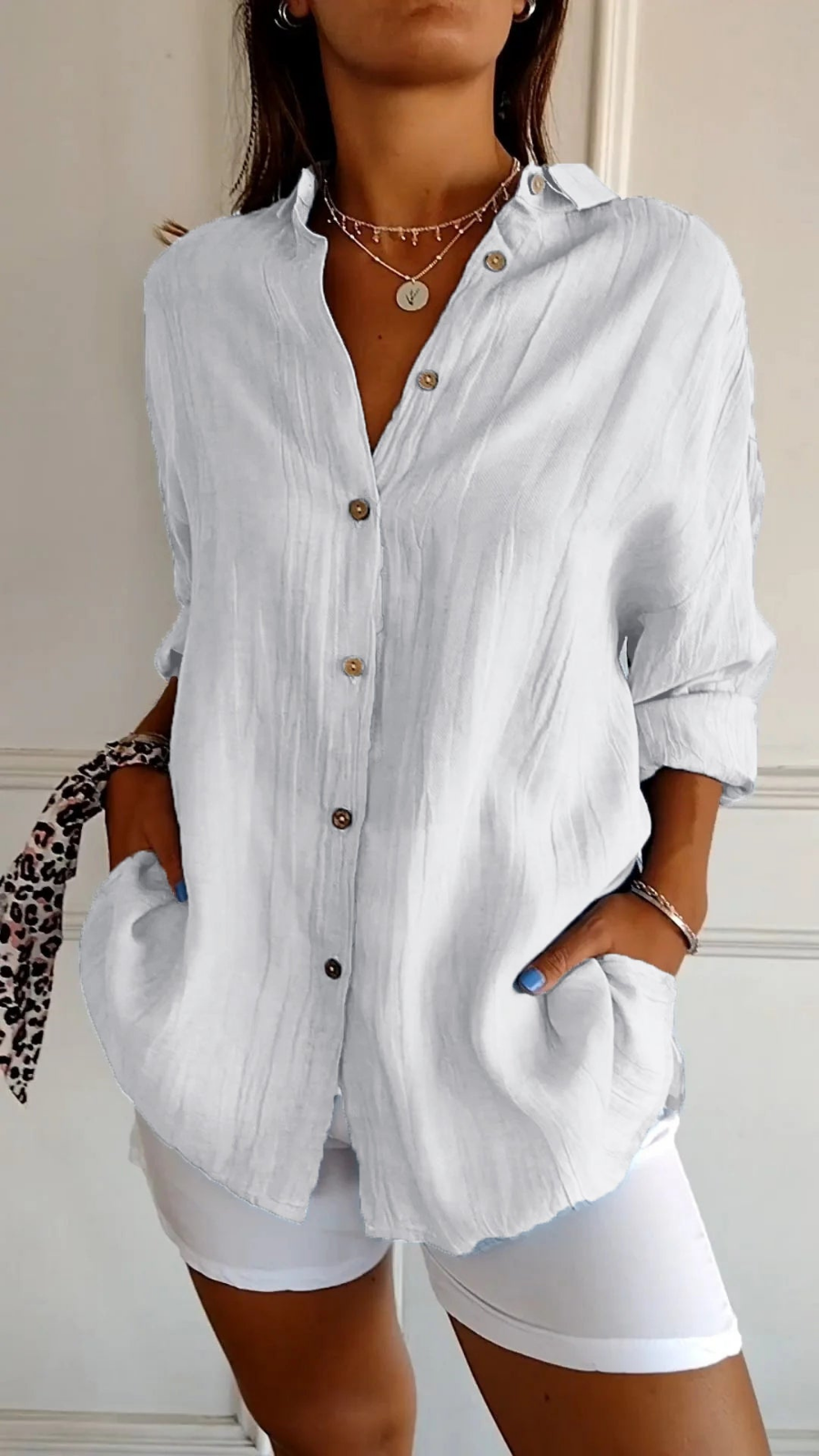 Women's Sabine Linen Shirt in Khaki | Invictora.com