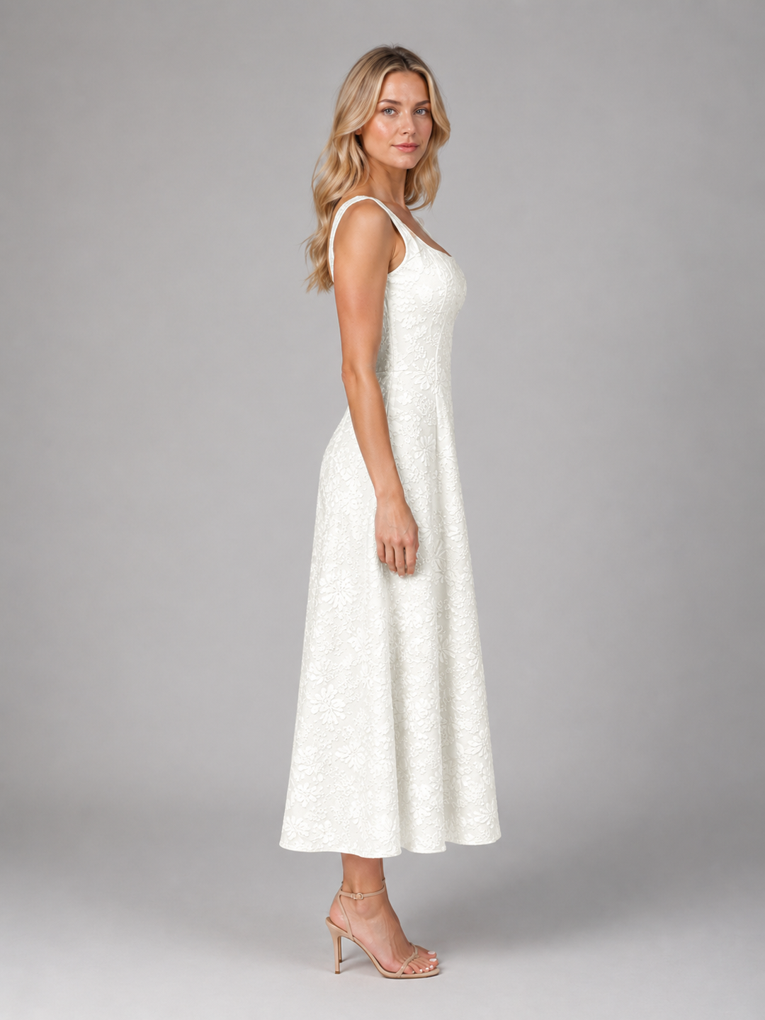 Women's Cosima Jacquard Midi Dress in Ivory | Invictora.com