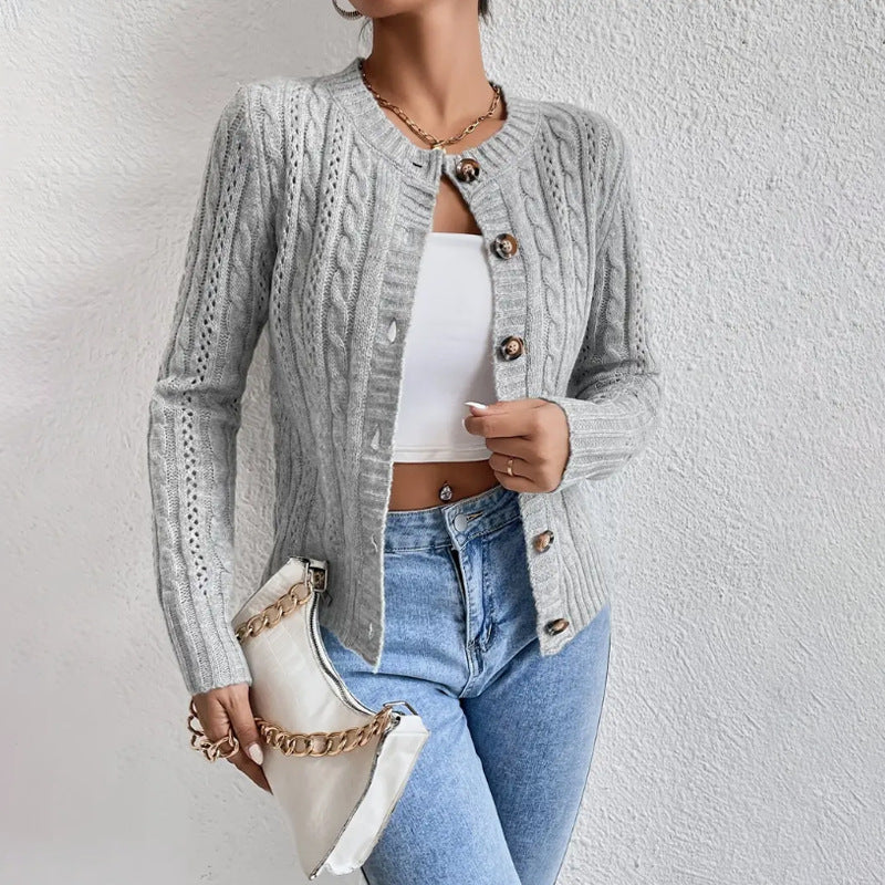 Women's Knit Cardigan – Cable-Knit Tortoiseshell Buttons