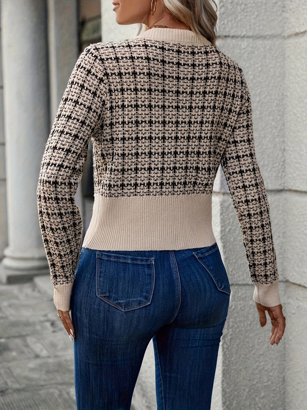 Women's Knit Cardigan – Houndstooth Knit Gold Buttons And Chest Pockets