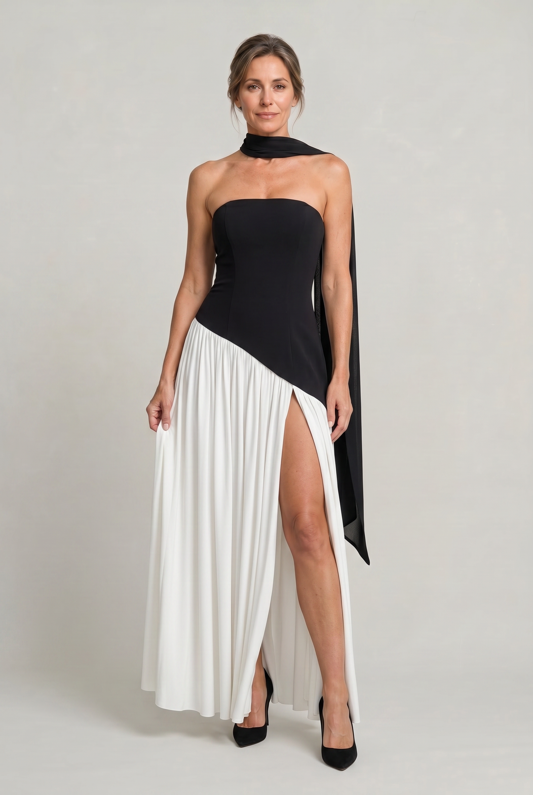 Women's Elegant Strapless Maxi Dress in Black | Invictora.com