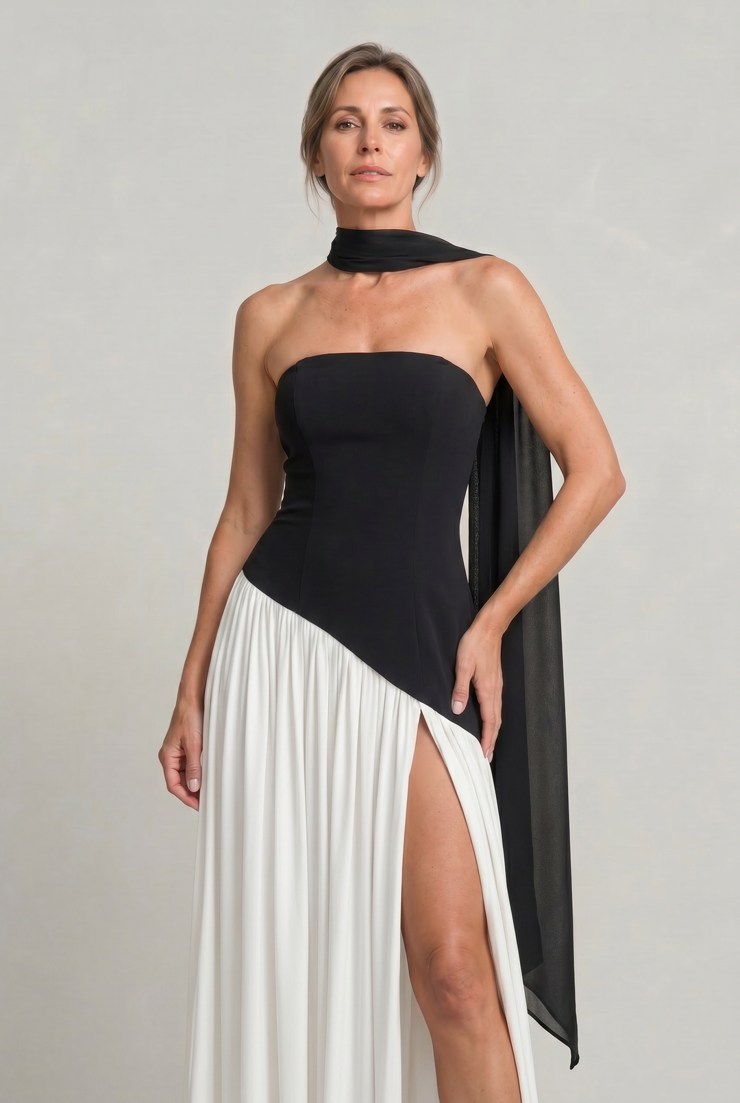 Women's Elegant Strapless Maxi Dress product image | Invictora.com