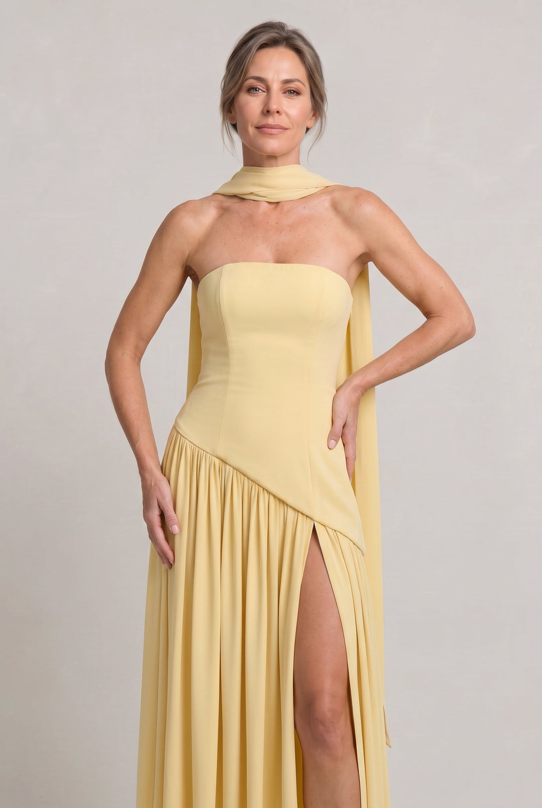 Women's Elegant Strapless Maxi Dress in Green | Invictora.com