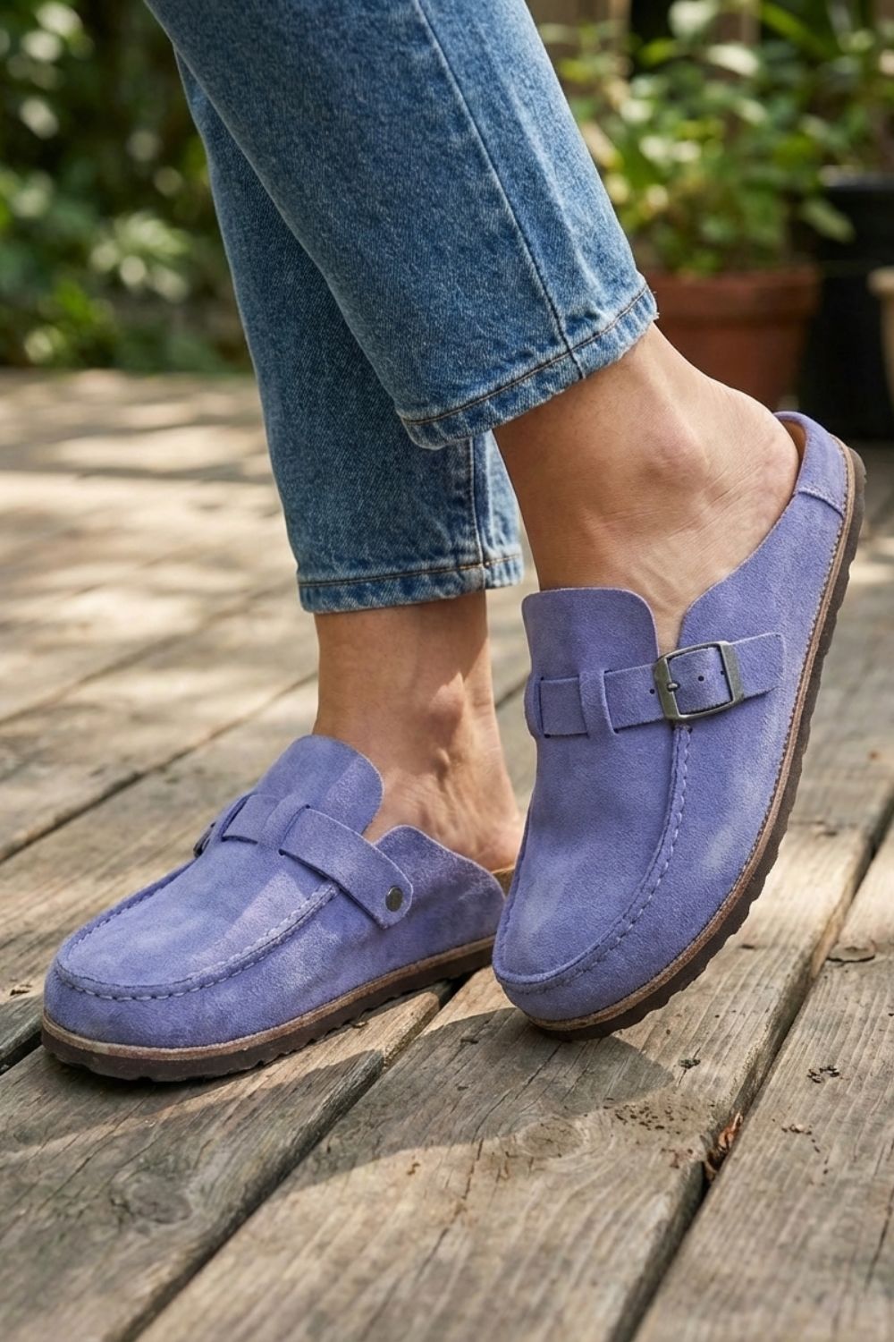 Women's Delphine Suede Clogs in Khaki | Invictora.com