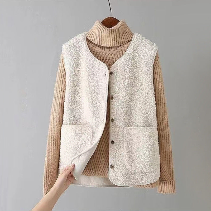 Women's Sierra Wool Vest in Cream | Invictora.com