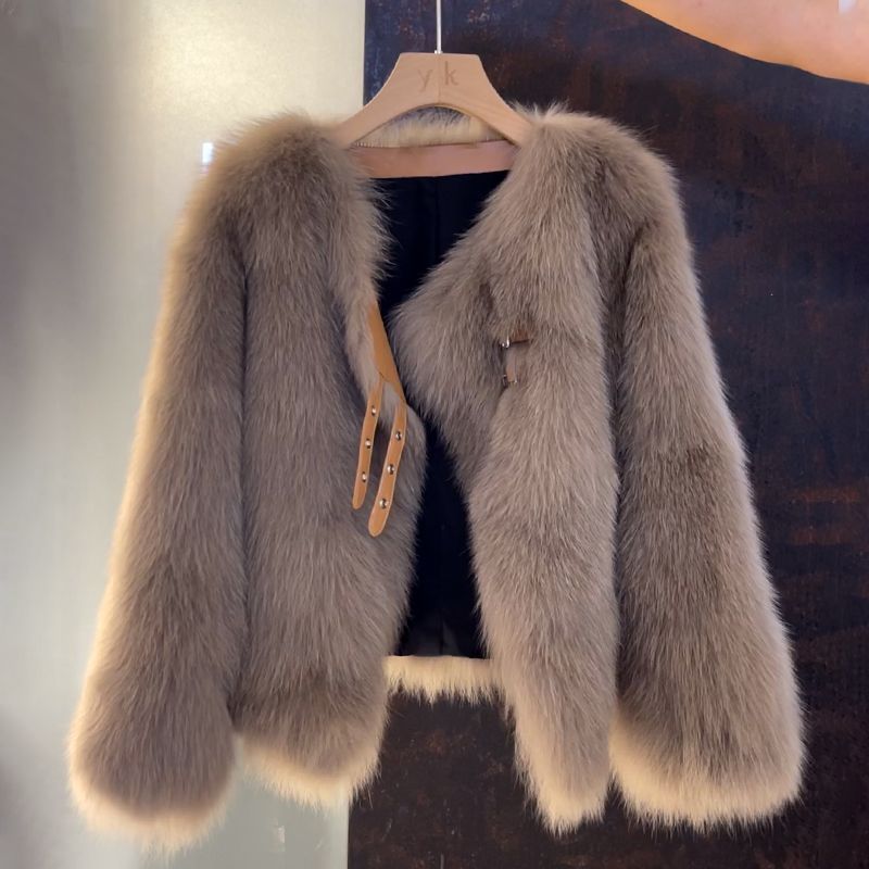 Women's Jacket – Faux Fur Buckle Detail