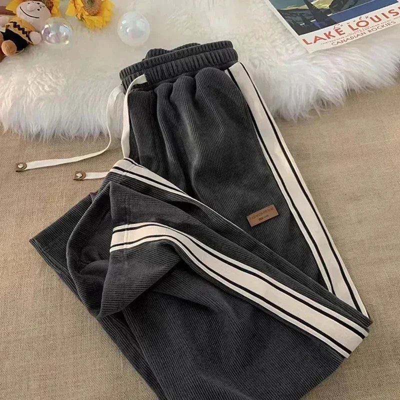 Women's Luxe Wide-Leg Sweatpants in Gray | Invictora.com