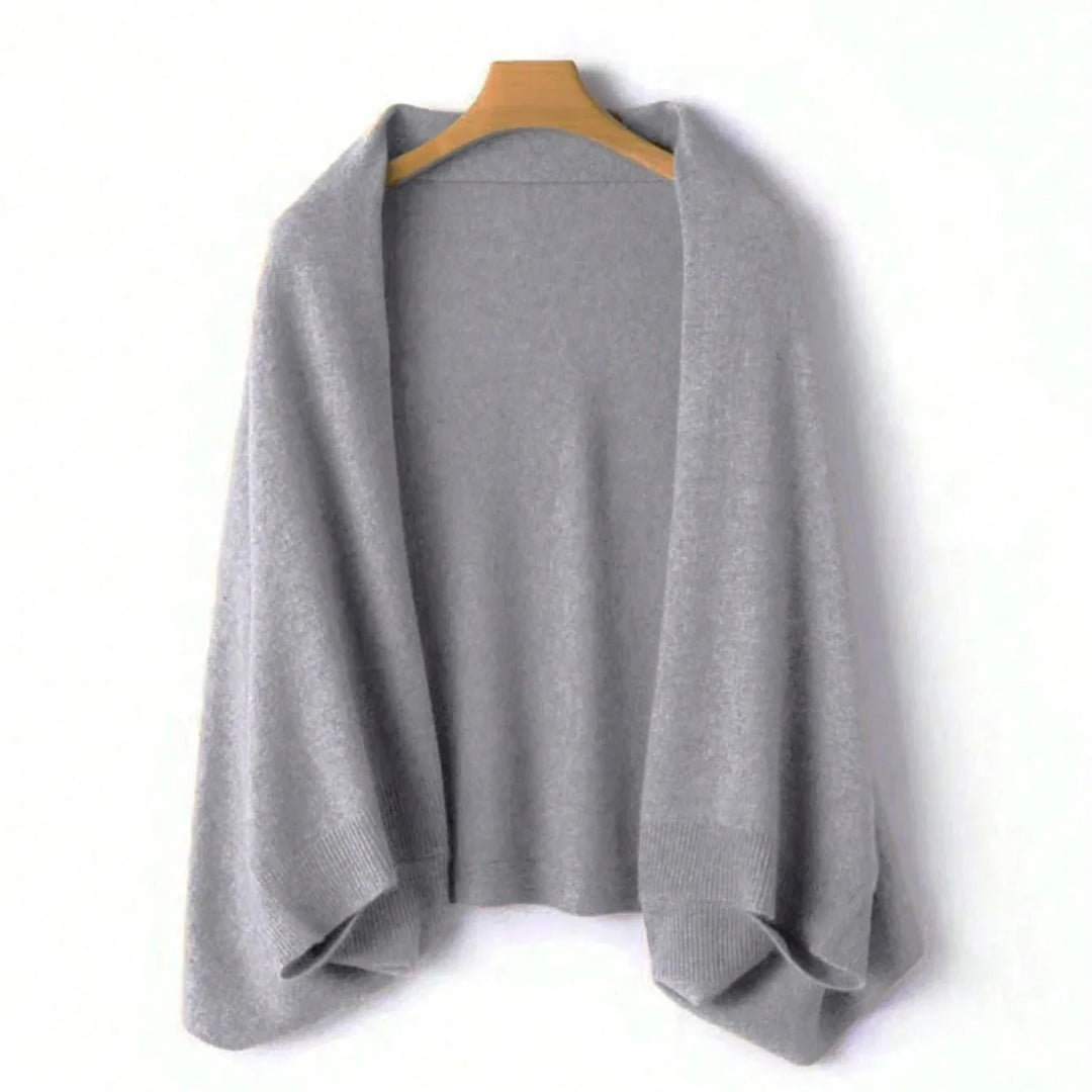 Women's Aurelia Wool Shawl in Cream | Invictora.com