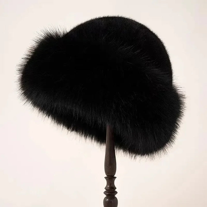 Women's Cortina Faux Fur Hat in Classic Black | Invictora.com