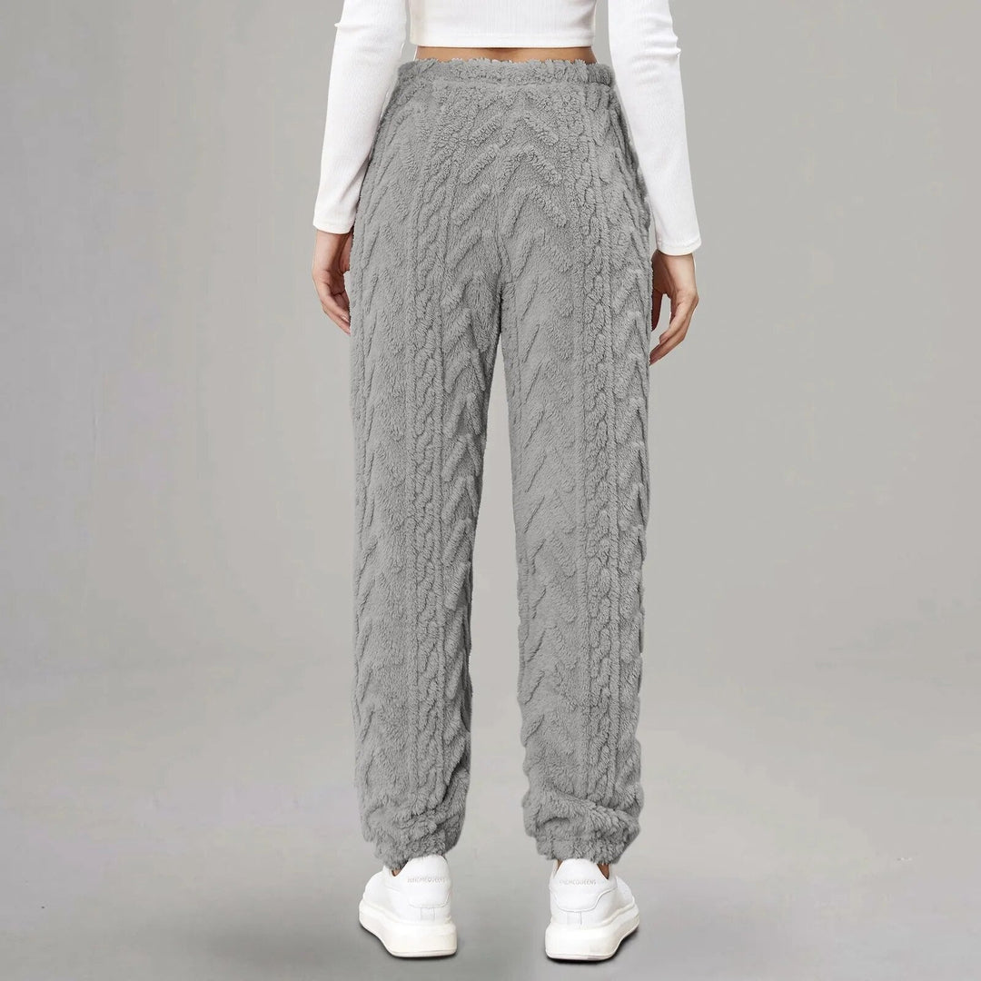 Women's Enchanio Joggers in Black | Invictora.com