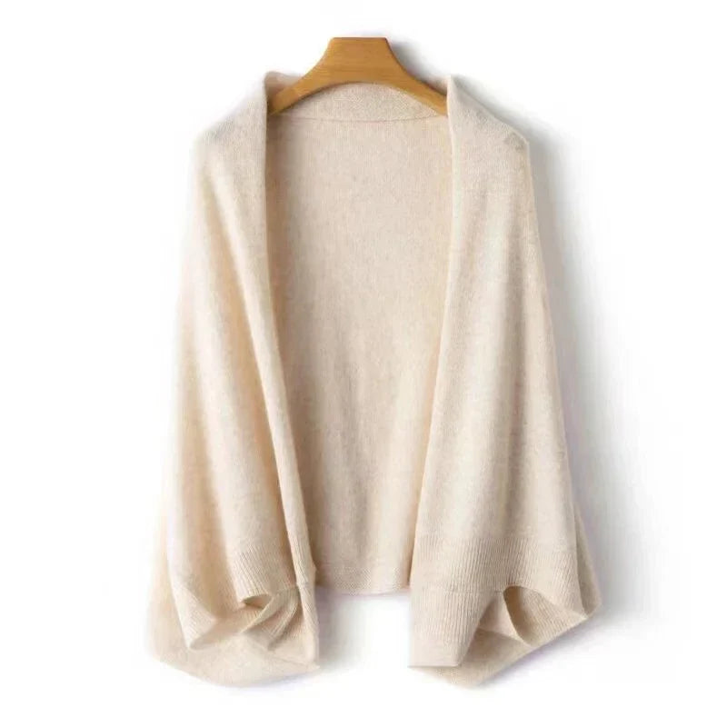 Women's Aurelia Wool Shawl in Cream | Invictora.com