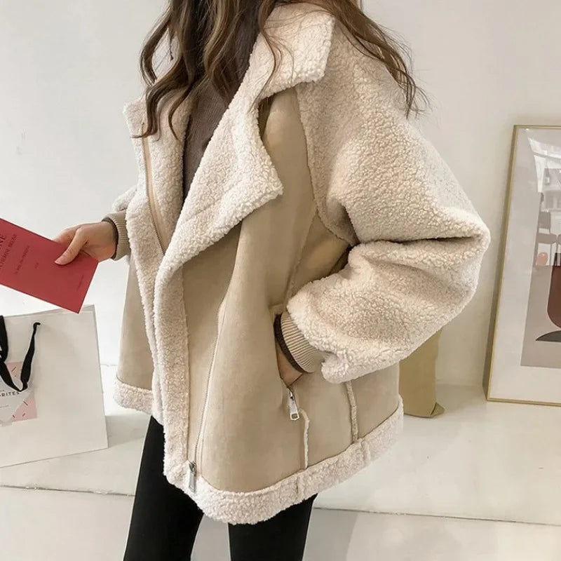 Women's Élodie Shearling Jacket in Mocha | Invictora.com