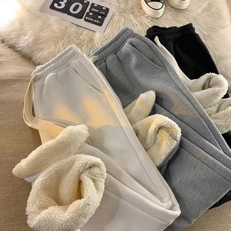 Women's Aria Fleece-Lined Lounge Pants product image | Invictora.com