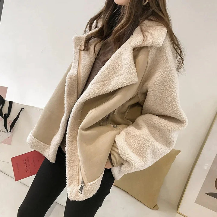 Women's Élodie Shearling Jacket in Mocha | Invictora.com