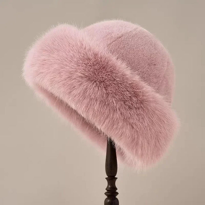 Women's Cortina Faux Fur Hat in Pink | Invictora.com