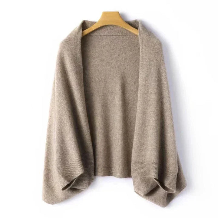 Women's Aurelia Wool Shawl in Cream | Invictora.com