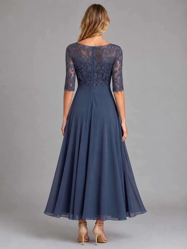 Women's Genevieve Lace Midi Dress in Blue | Invictora.com
