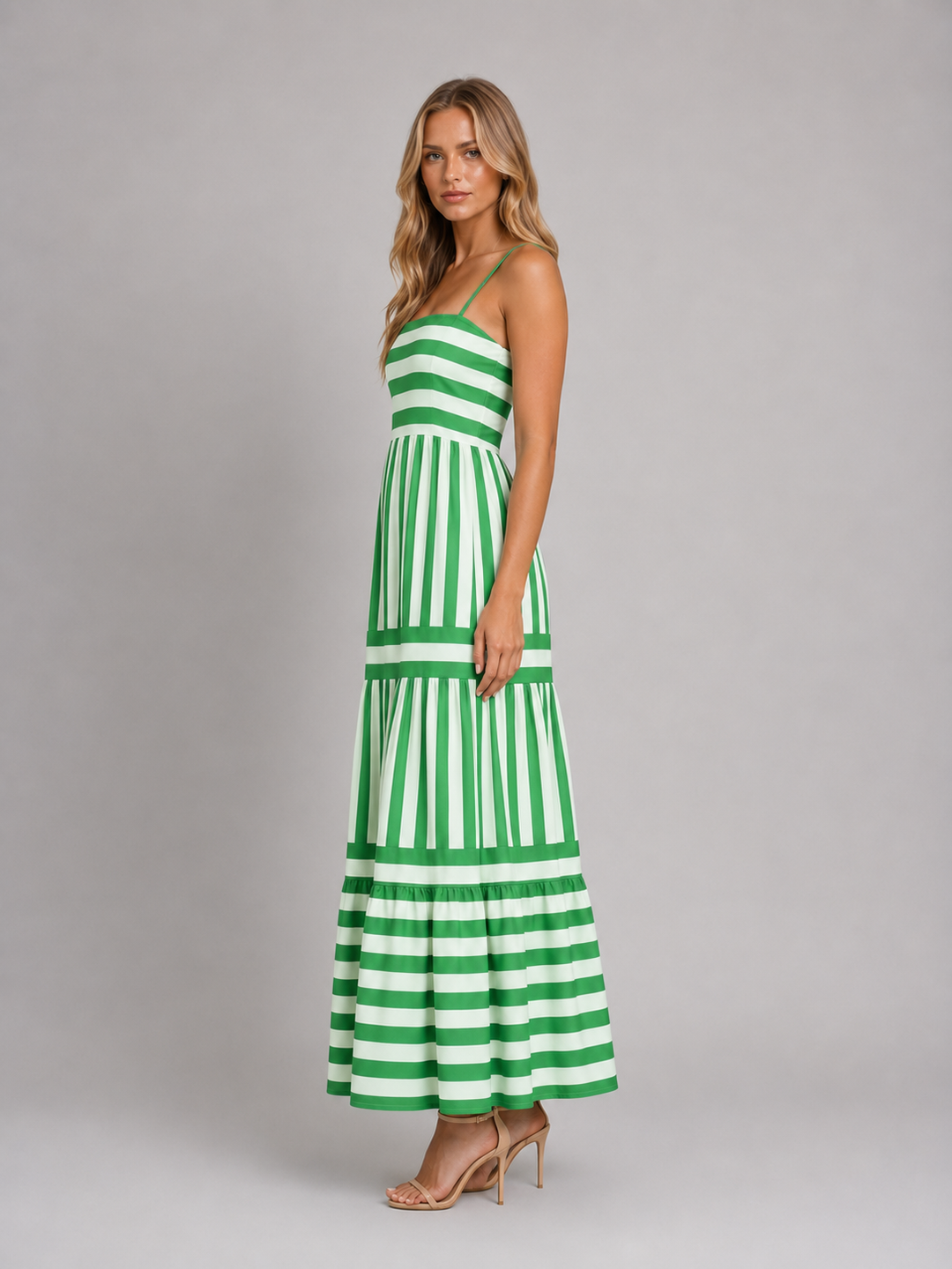 Women's Strappy Tiered Maxi Dress – Summer Holiday Style in Green | Invictora.com