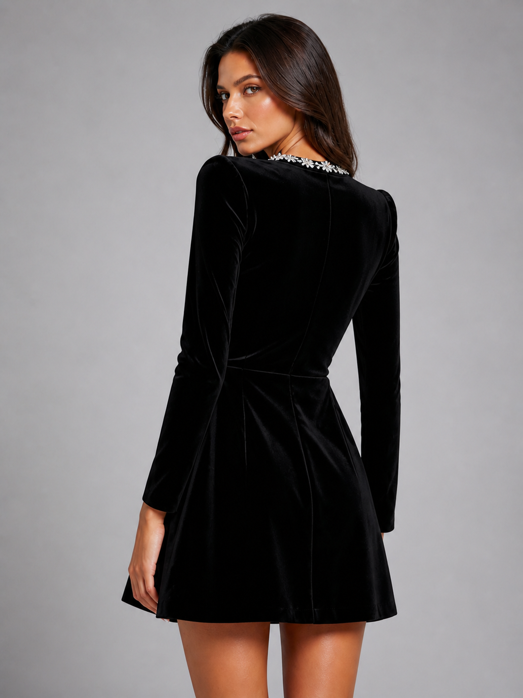 Women's Velvet Crystal Neckline Mini Dress – Elegant Evening Silhouette in Black | Invictora.com