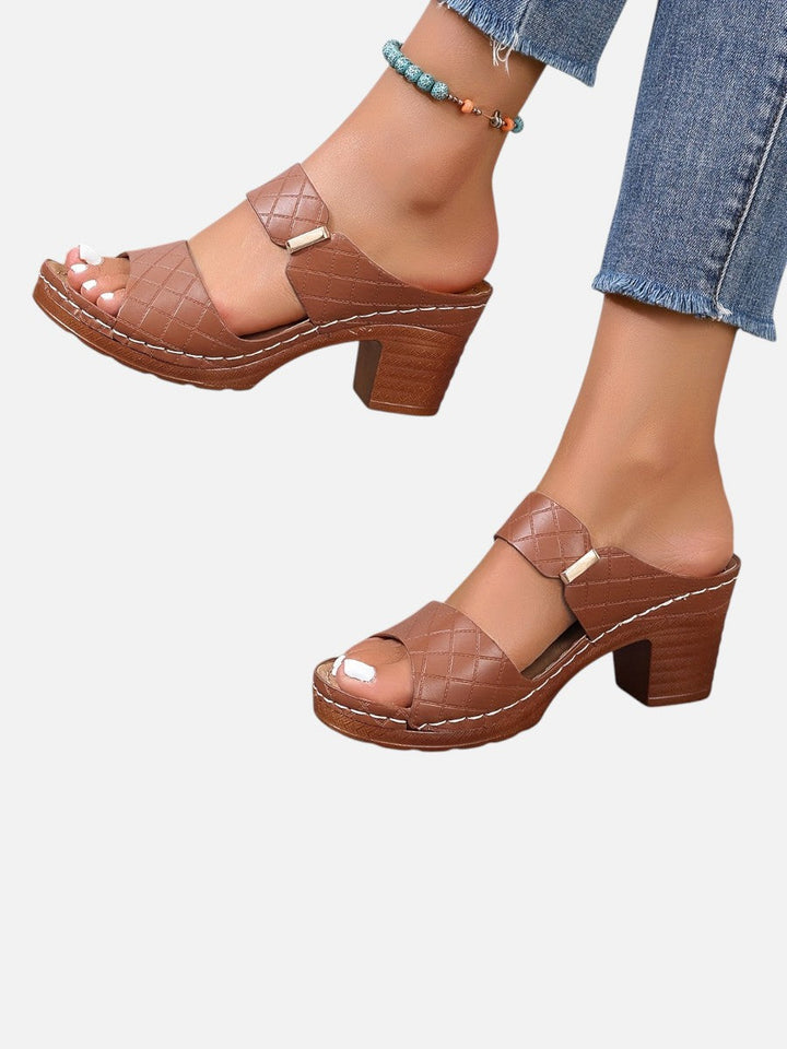 Women's Comfort Block Heel Sandals – Quilted Leather Look in Wine Red | Invictora.com