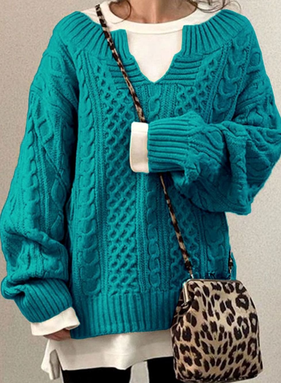 Women's Jumper – Oversized Cable Knit V-Neck Pullover