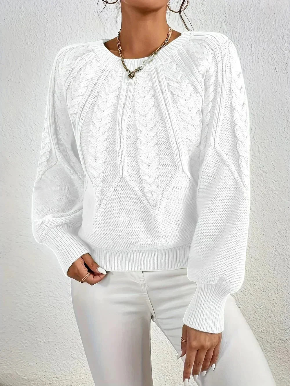 Women's Cable Knit Sweater – Crew Neck