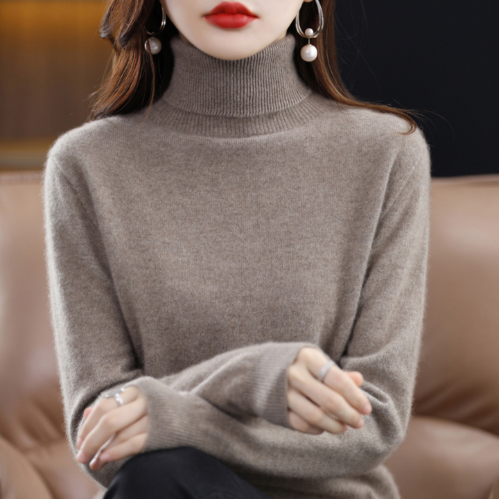 Women's Elena Cashmere Turtleneck in Light Blue | Invictora.com