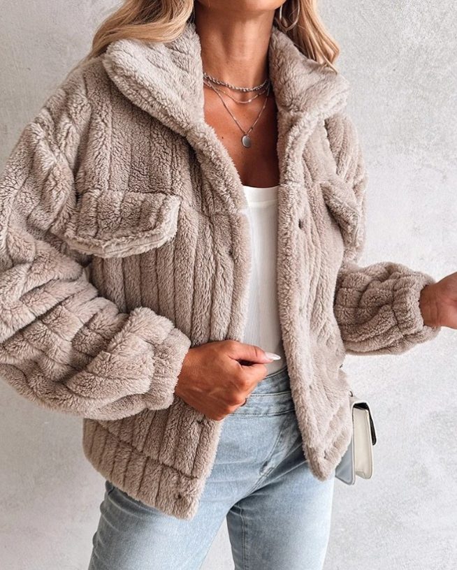 Women's Jacket – Oversized Sherpa