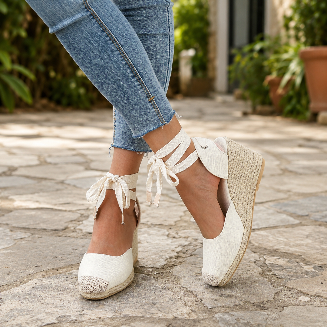 Women's Cardini Lace-Up Wedges in White | Invictora.com