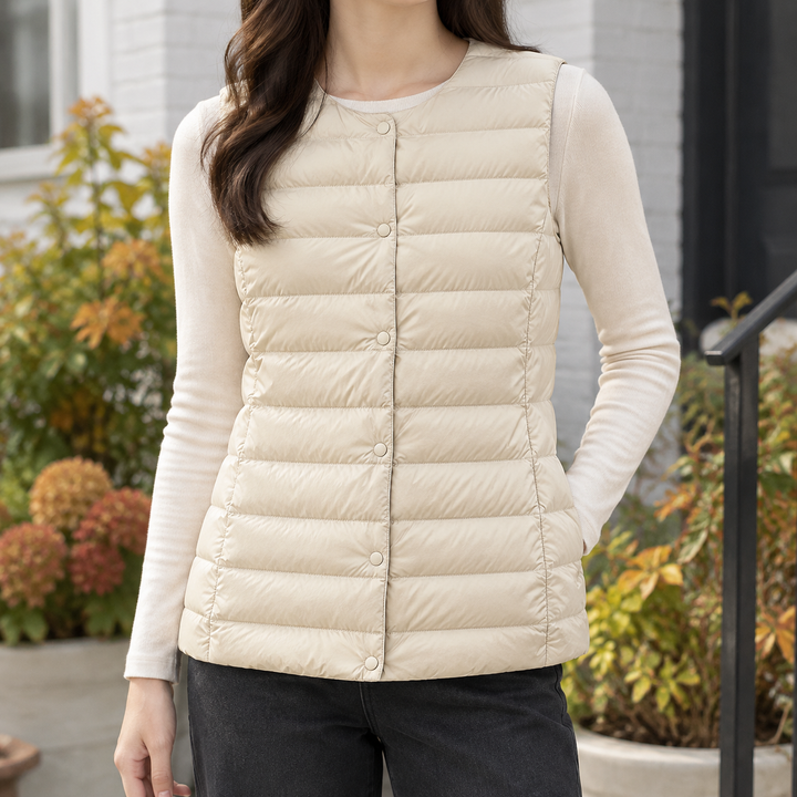Women's Isabeau-Pearl Cashmere Vest | Invictora.com