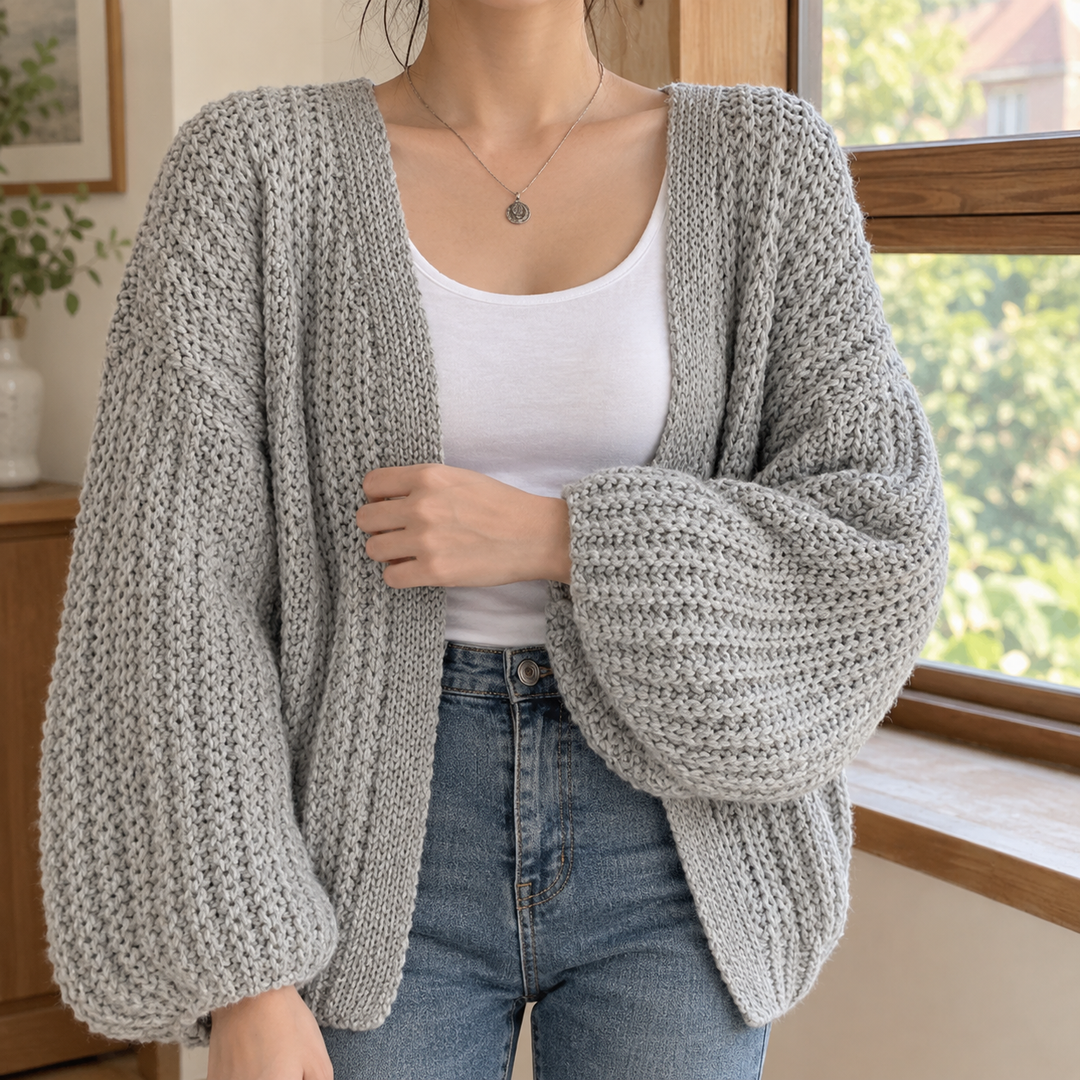 Women's Madeleine-Eve Chunky Cardigan | Invictora.com